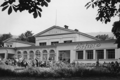 1957